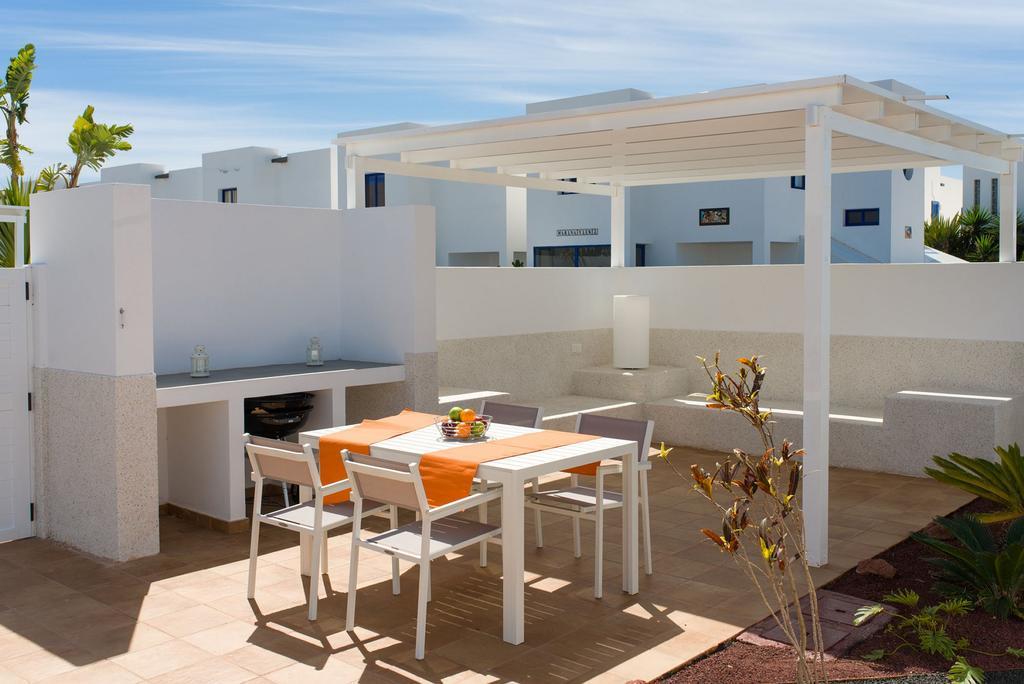 Villas De La Marina Playa Blanca  Exterior foto